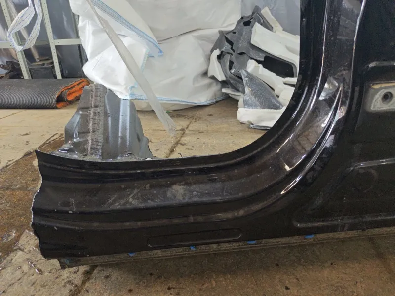 Порог с центральной стойкой