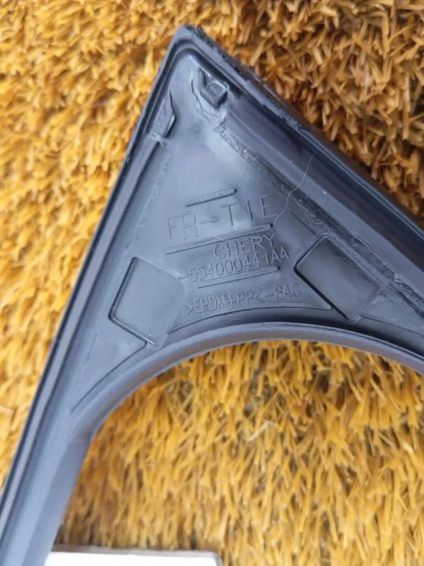 Уплотнитель стекла двери