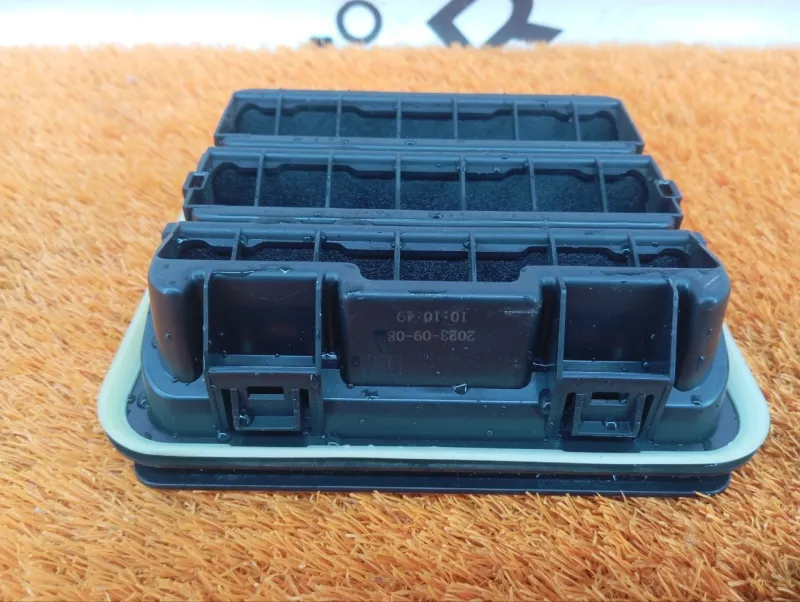 Решетка вентиляционная