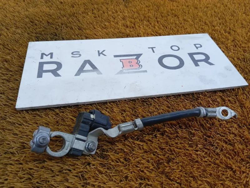 Клемма аккумулятора