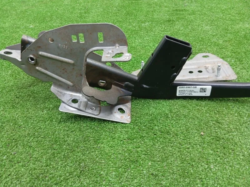 Педаль тормоза