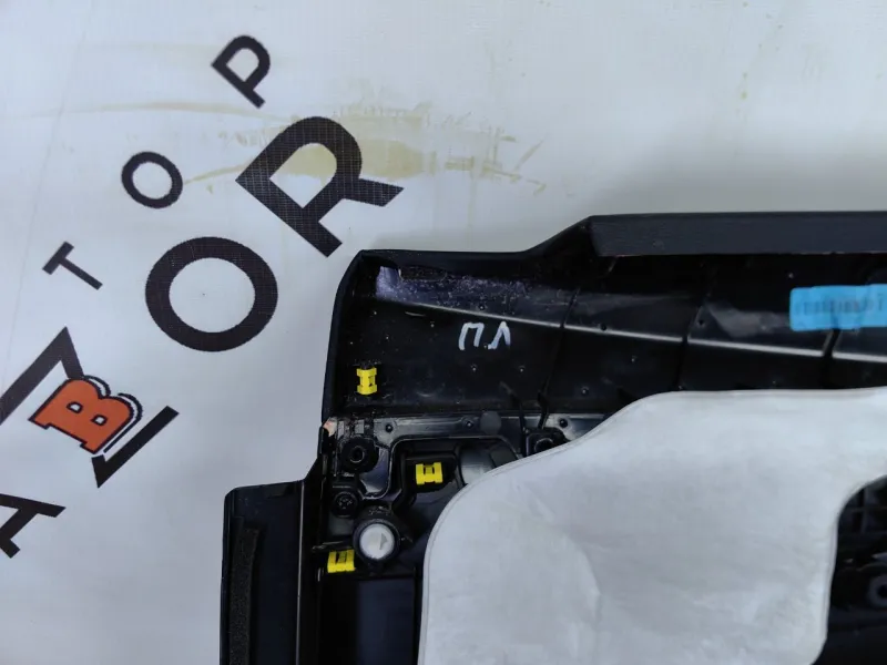 Обшивка двери