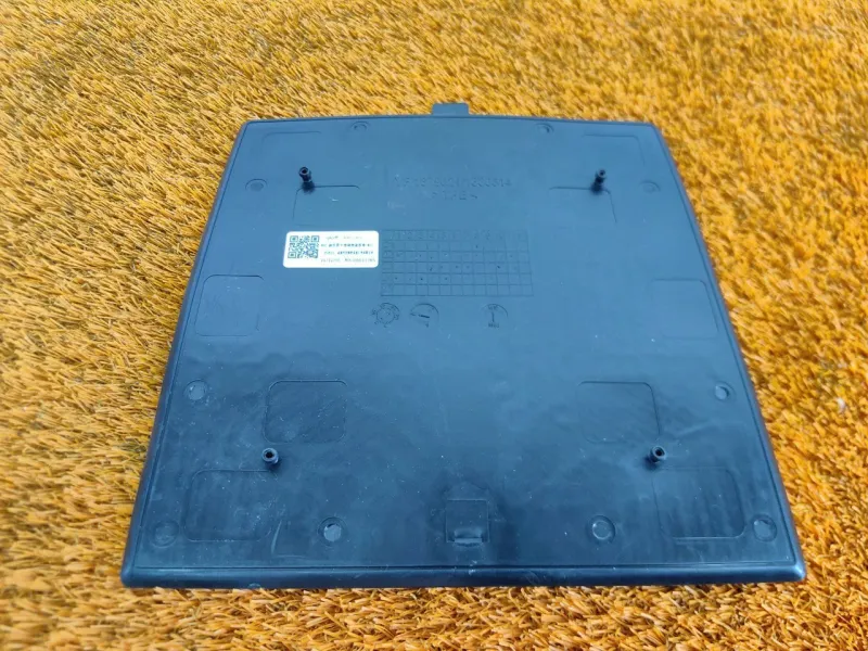 Коврик центральной консоли