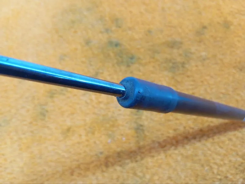 Амортизатор капота