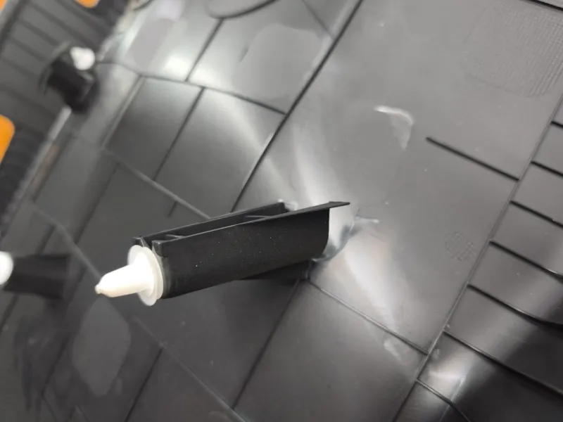 Обшивка двери багажника