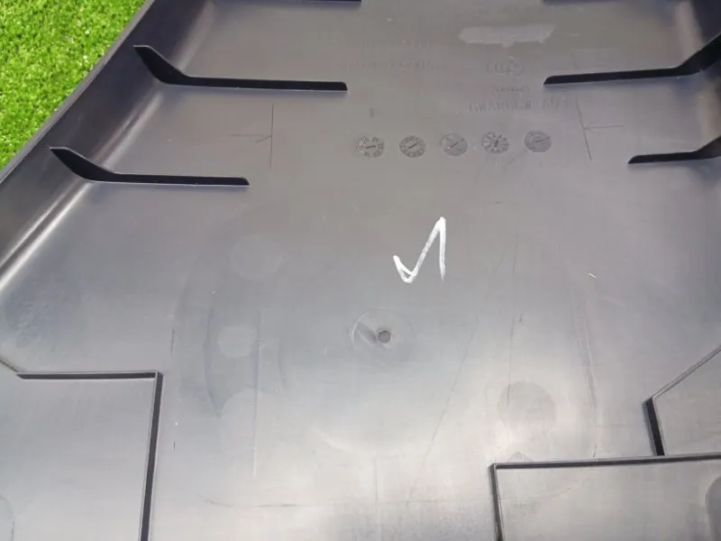 Обшивка центральной стойки