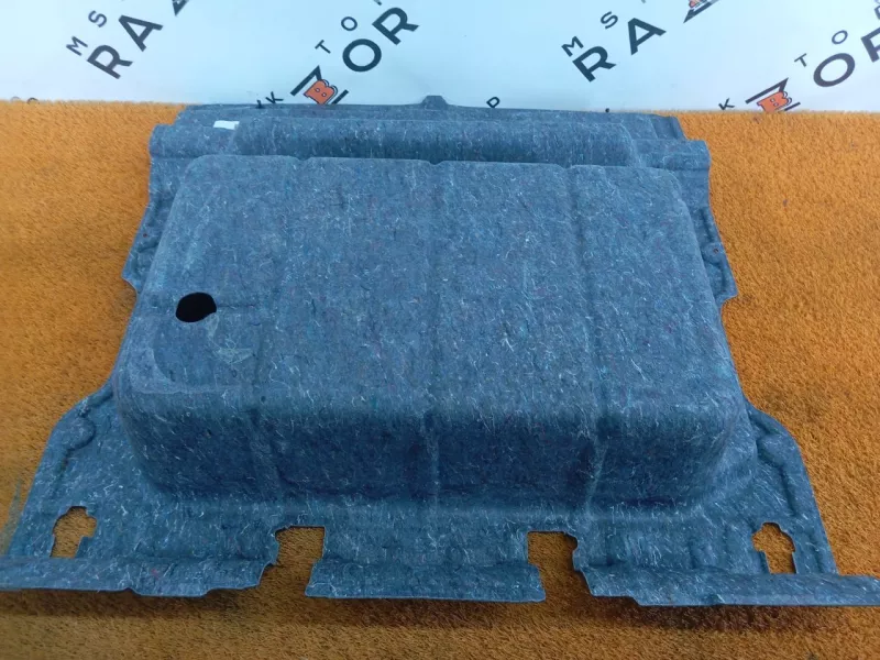 Пол багажника