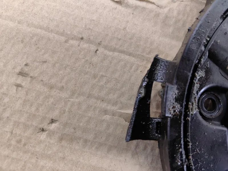 Крышка коленвала