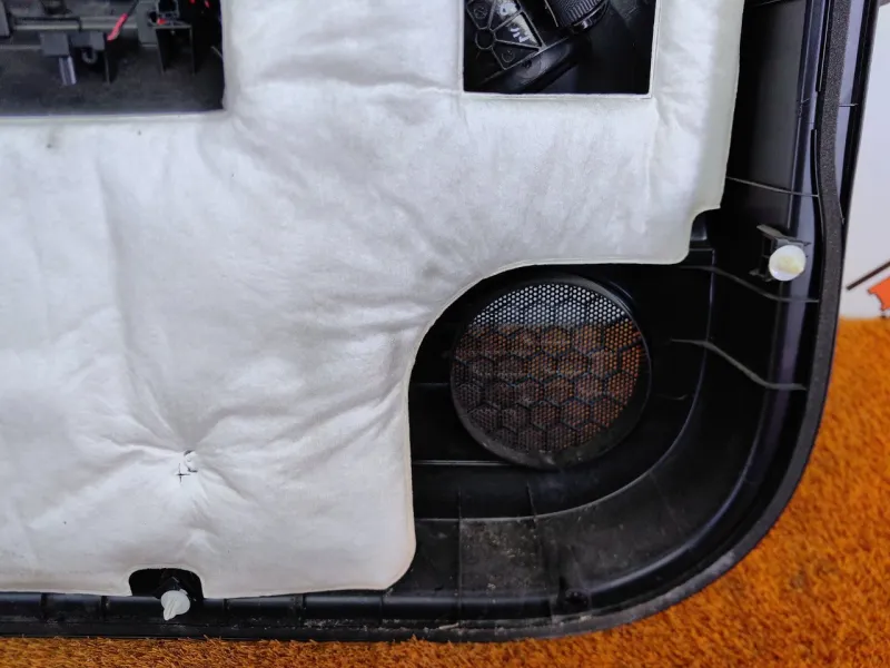 Обшивка двери