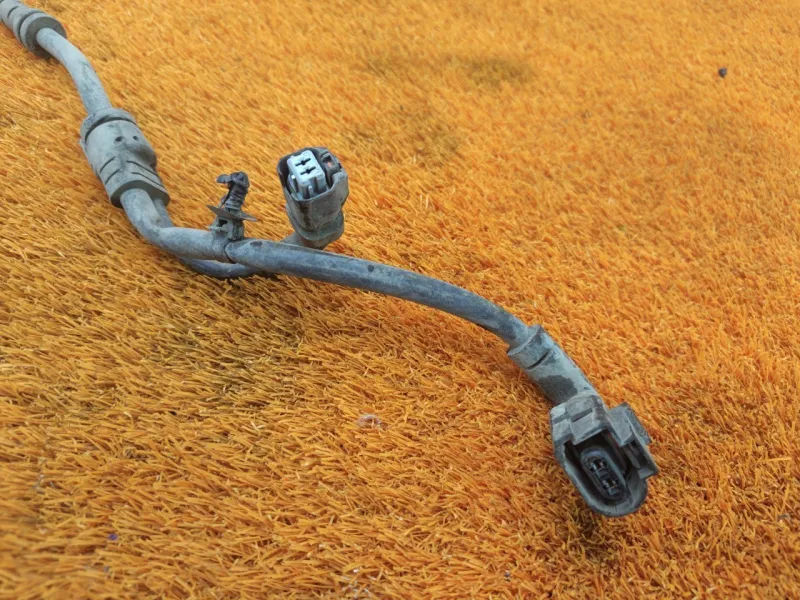 Проводка датчика ABS