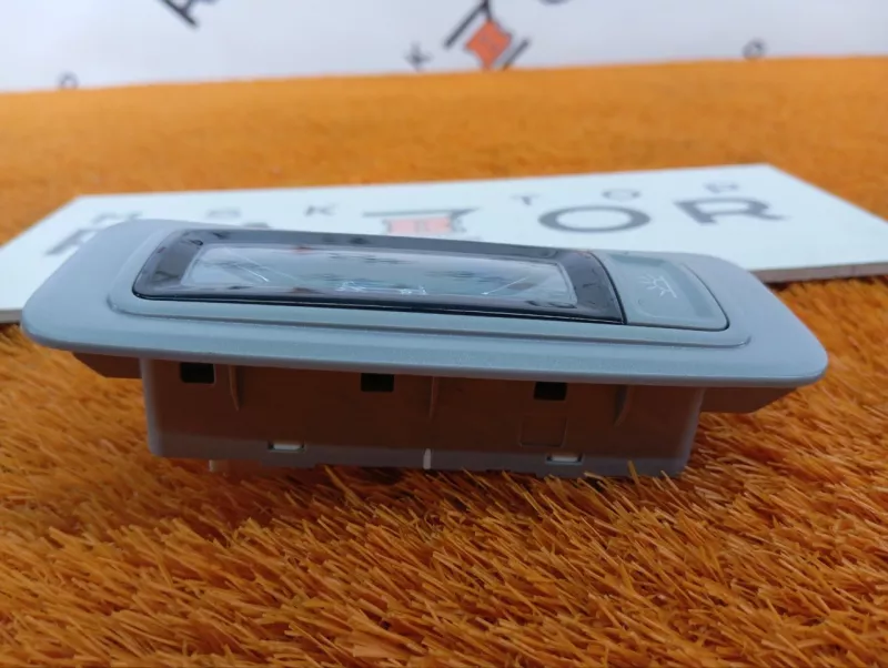 Плафон салона