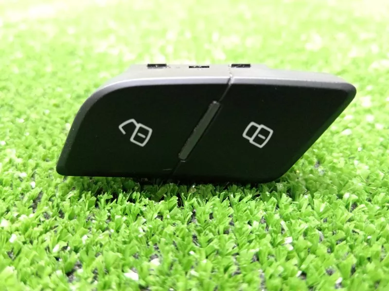 Кнопка центрального замка