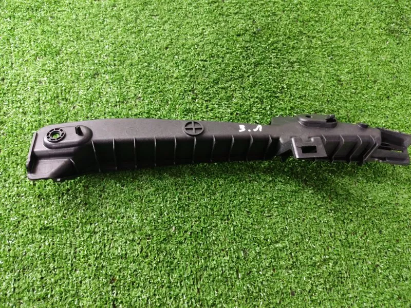 Кронштейн кузова