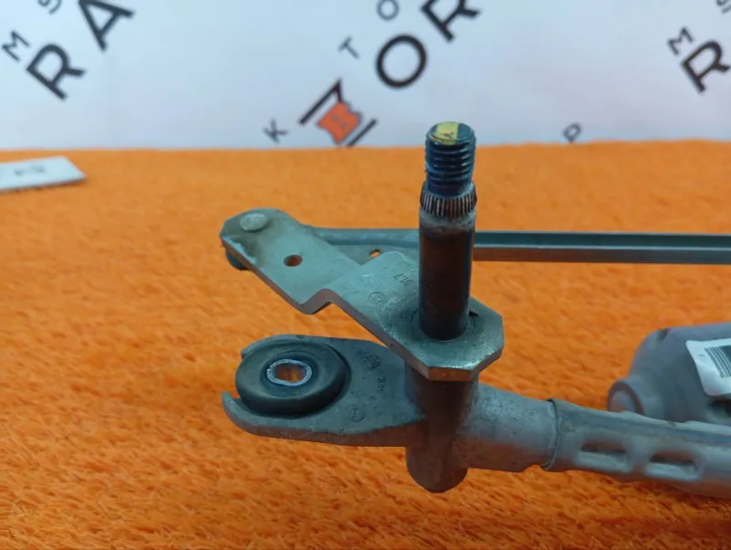 Трапеция дворников