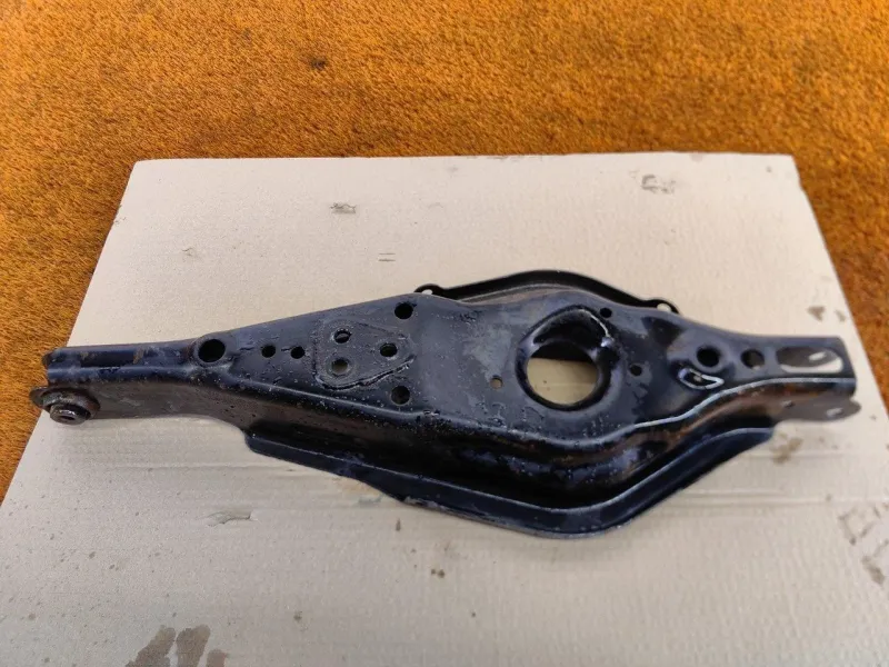 Рычаг подвески