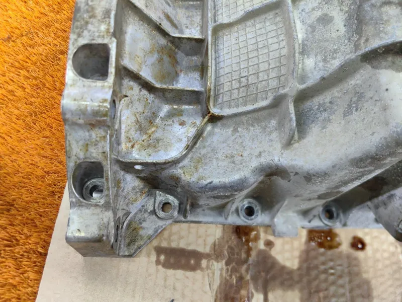 Поддон двигателя