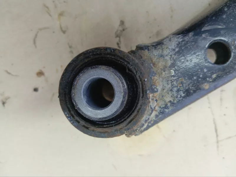 Рычаг подвески