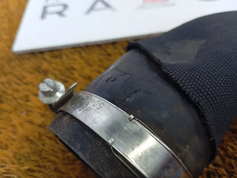 Патрубок интеркулера