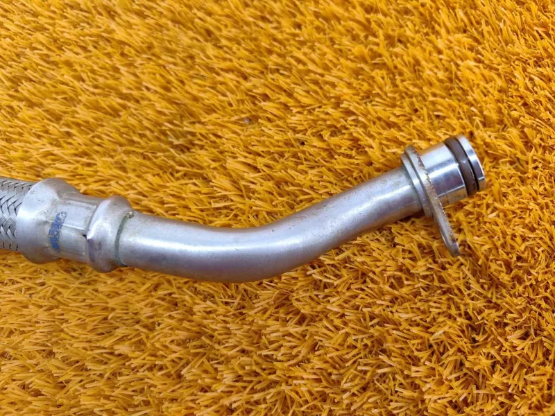 Трубка турбокомпрессора