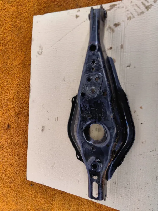 Рычаг подвески