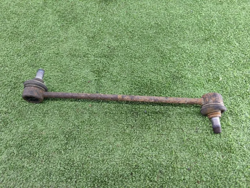 Стойка стабилизатора