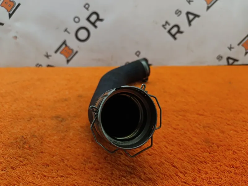 Патрубок интеркулера