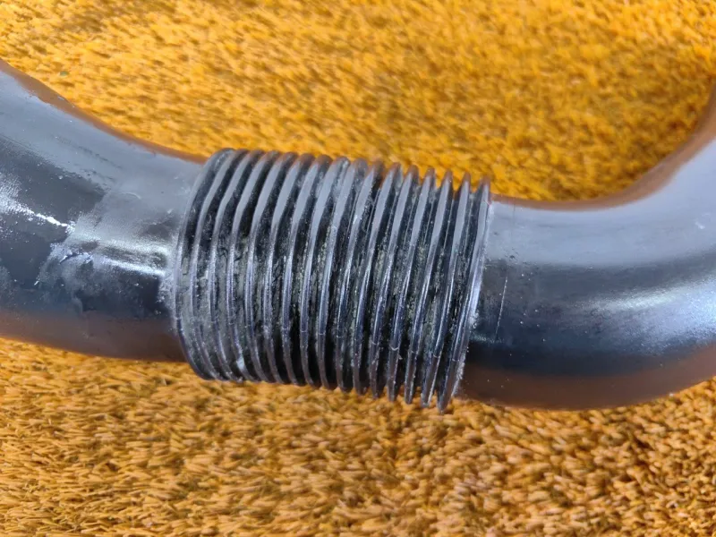 Патрубок воздушного фильтра