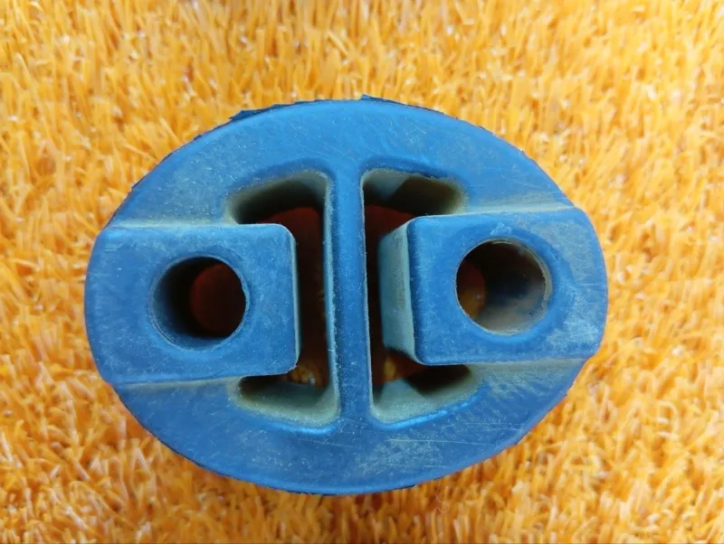 Крепление глушителя