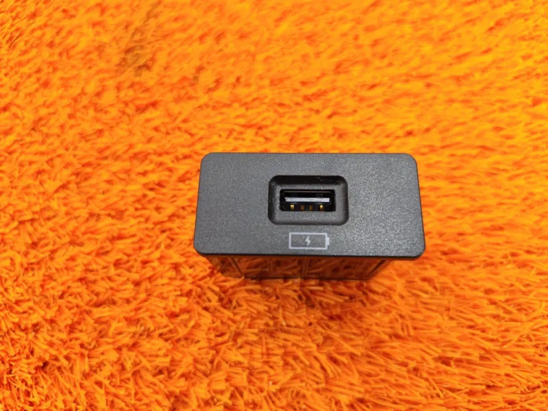 Разъем USB