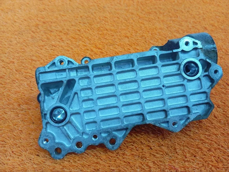 Кронштейн масляного фильтра