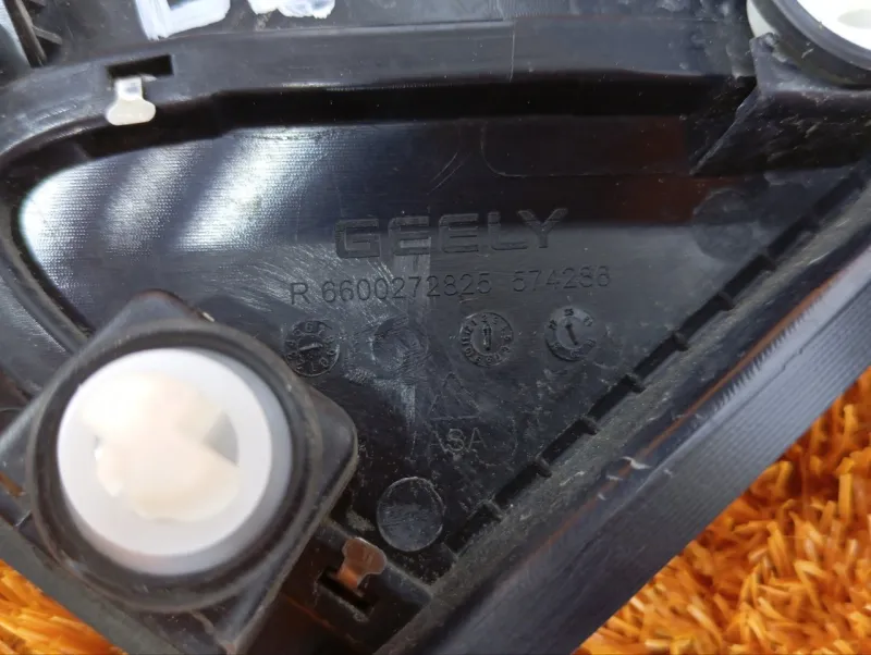 Молдинг двери