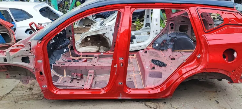 Порог с центральной стойкой