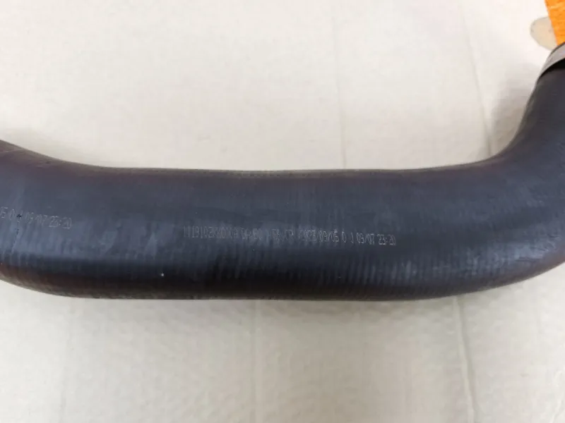 Патрубок интеркулера