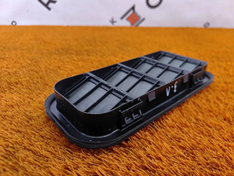 Решетка вентиляционная