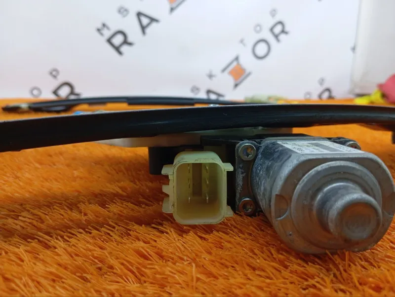 Стеклоподъемник