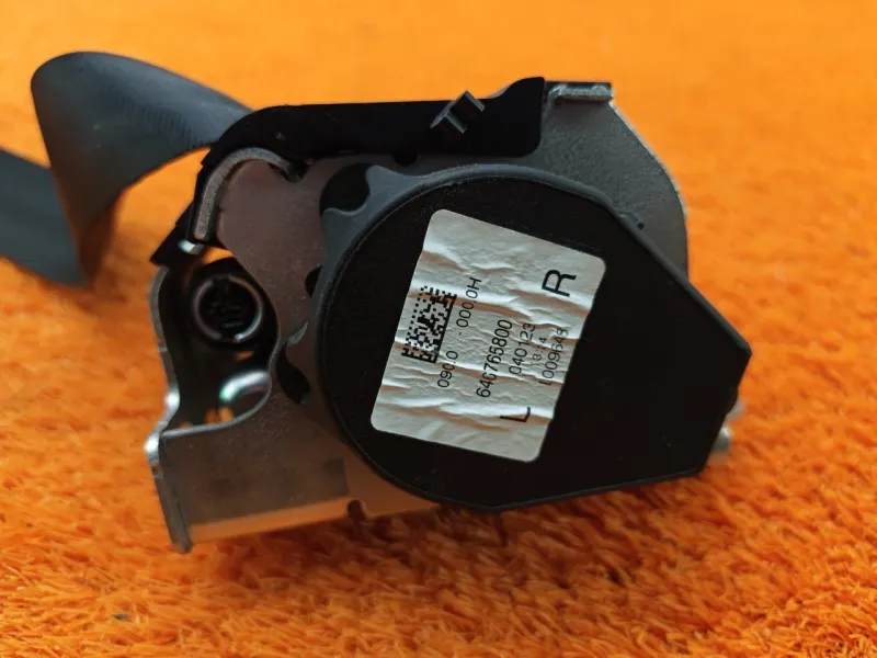 Ремень безопасности