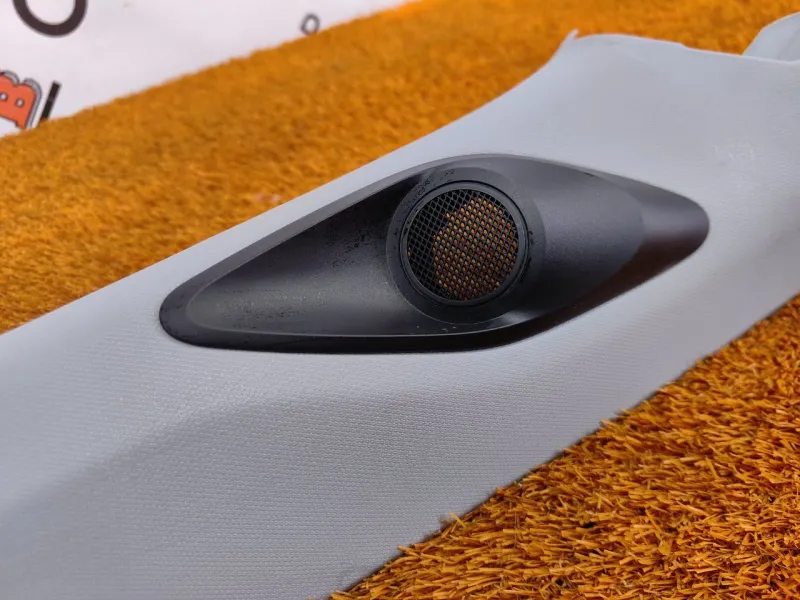 Накладка на стойку кузова