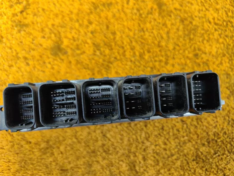 Блок управления двигателем BMW 5-Series 2019 13618598154 G30 B47D20A