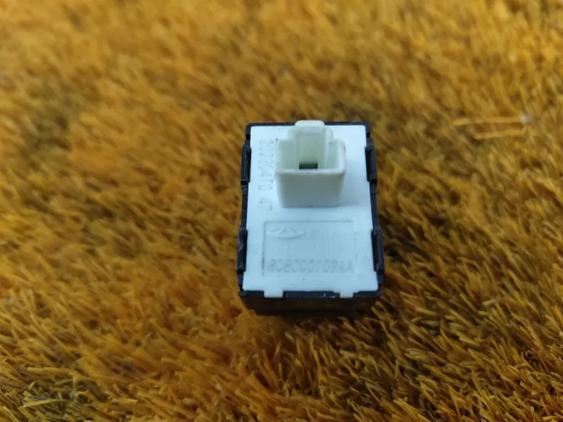 Кнопка стеклоподъемника