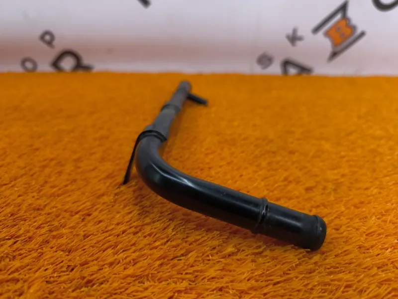 Трубка системы охлаждения