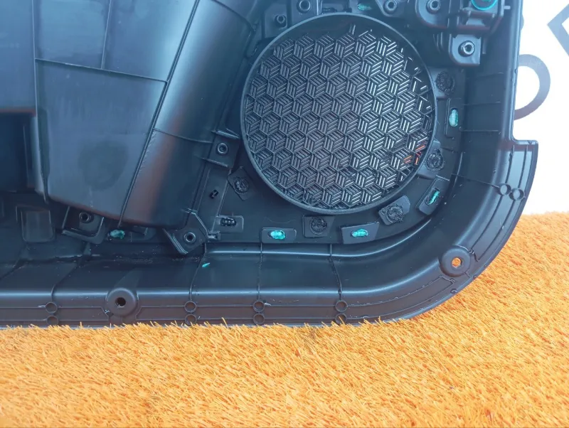 Обшивка двери