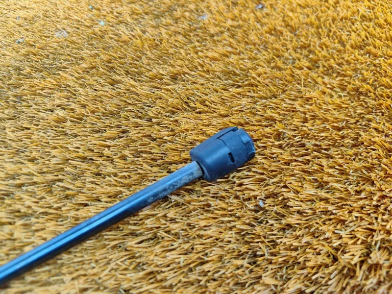 Амортизатор капота