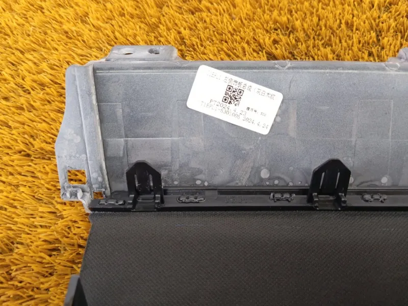 Декоративная накладка торпедо