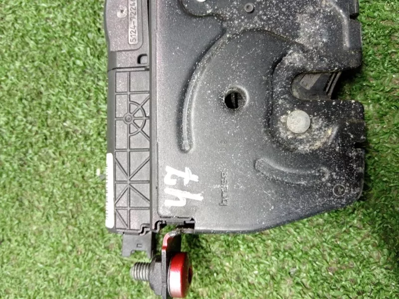 Замок багажника