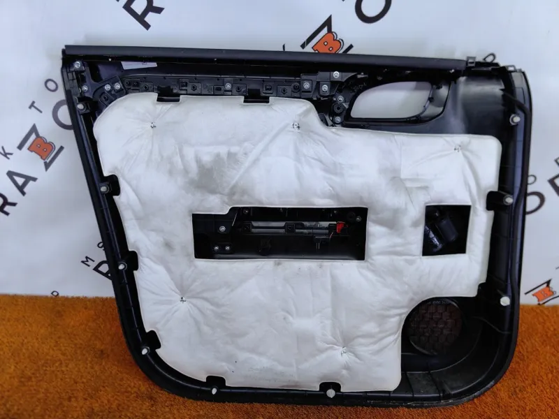 Обшивка двери