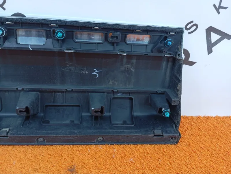 Молдинг двери