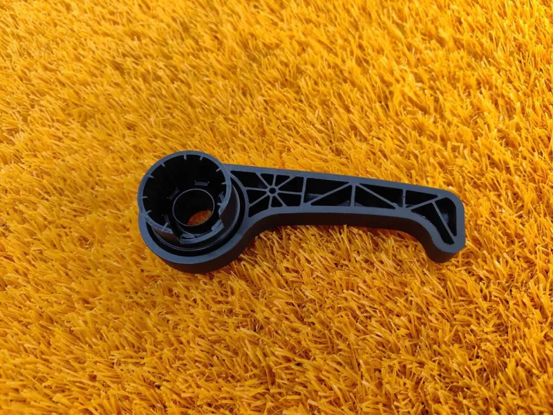 Ручка открывания капота