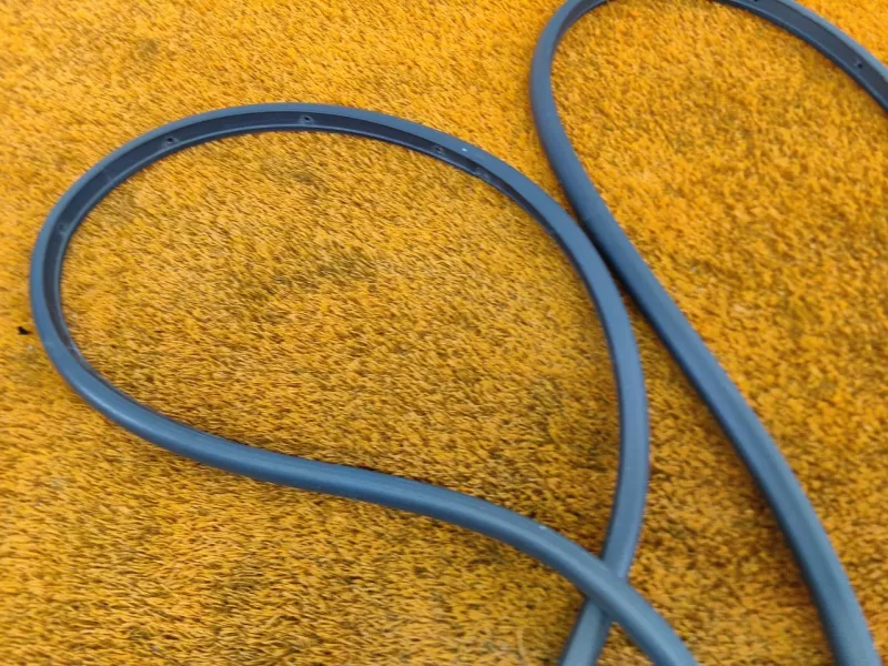 Уплотнитель двери