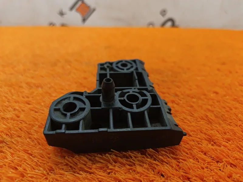 Кронштейн бампера