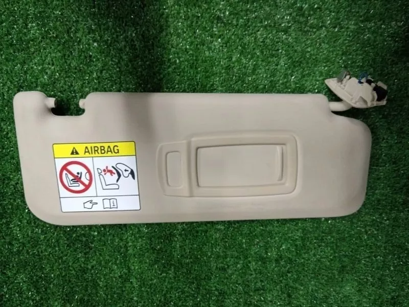 Козырек солнцезащитный